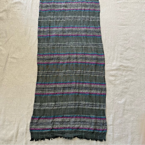 Striped Rectangular Textured Scarf - Picture 6 of 8